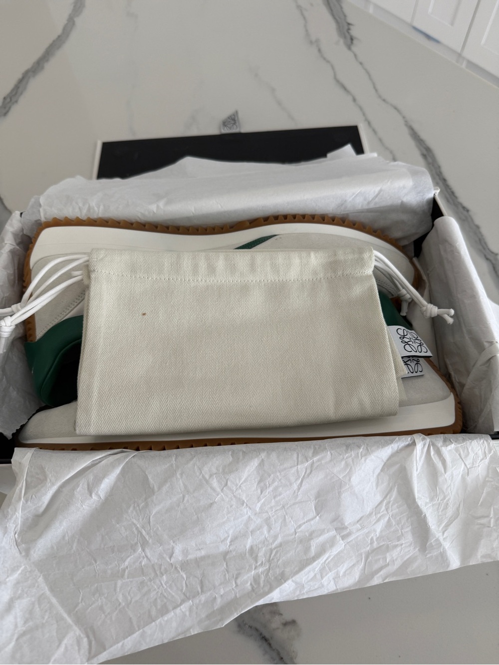 Loewe Flow Runner 2.0 - Picture 8 of 9